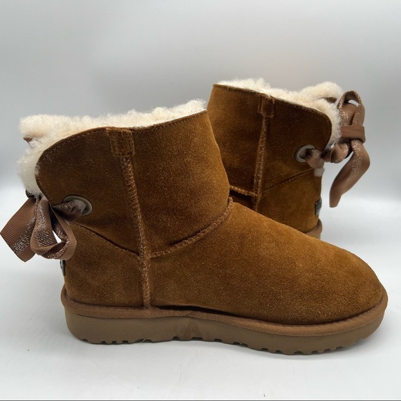 UGG Mini Bailey Bow Size 8W - Picture 4 of 7